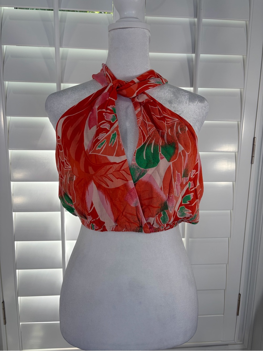 NWT Gianni Bini Orange Monstera Palm Floral Halter Crop Top (S)